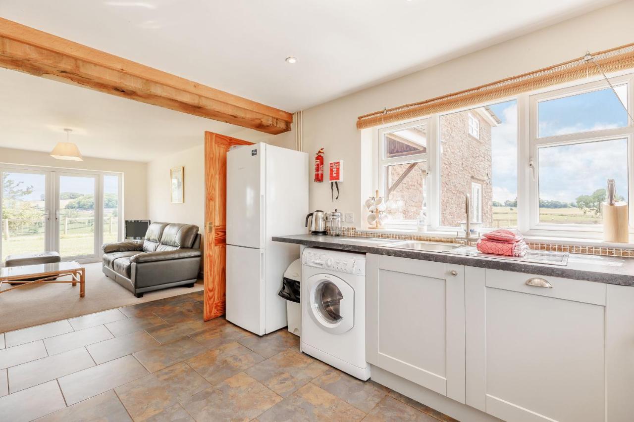 Wood Cottage Tenbury Kültér fotó